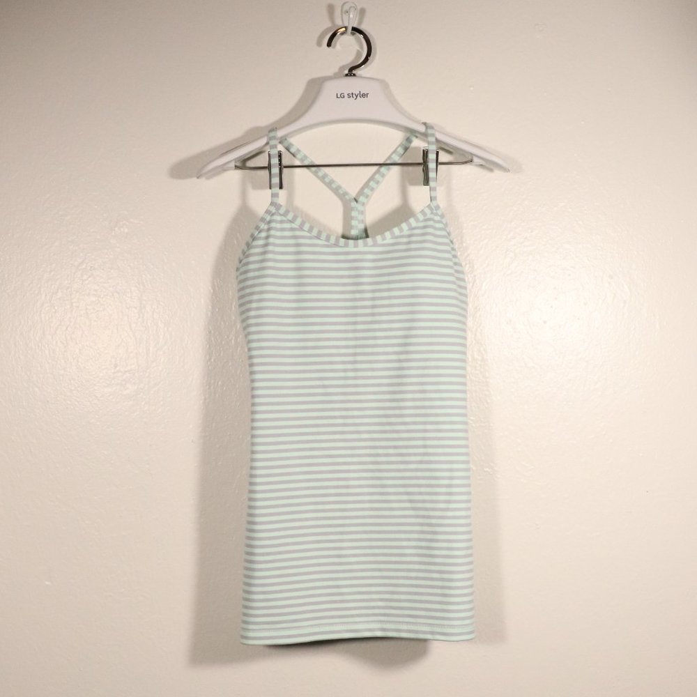 NWOT Lululemon Power Y Tank Size 6